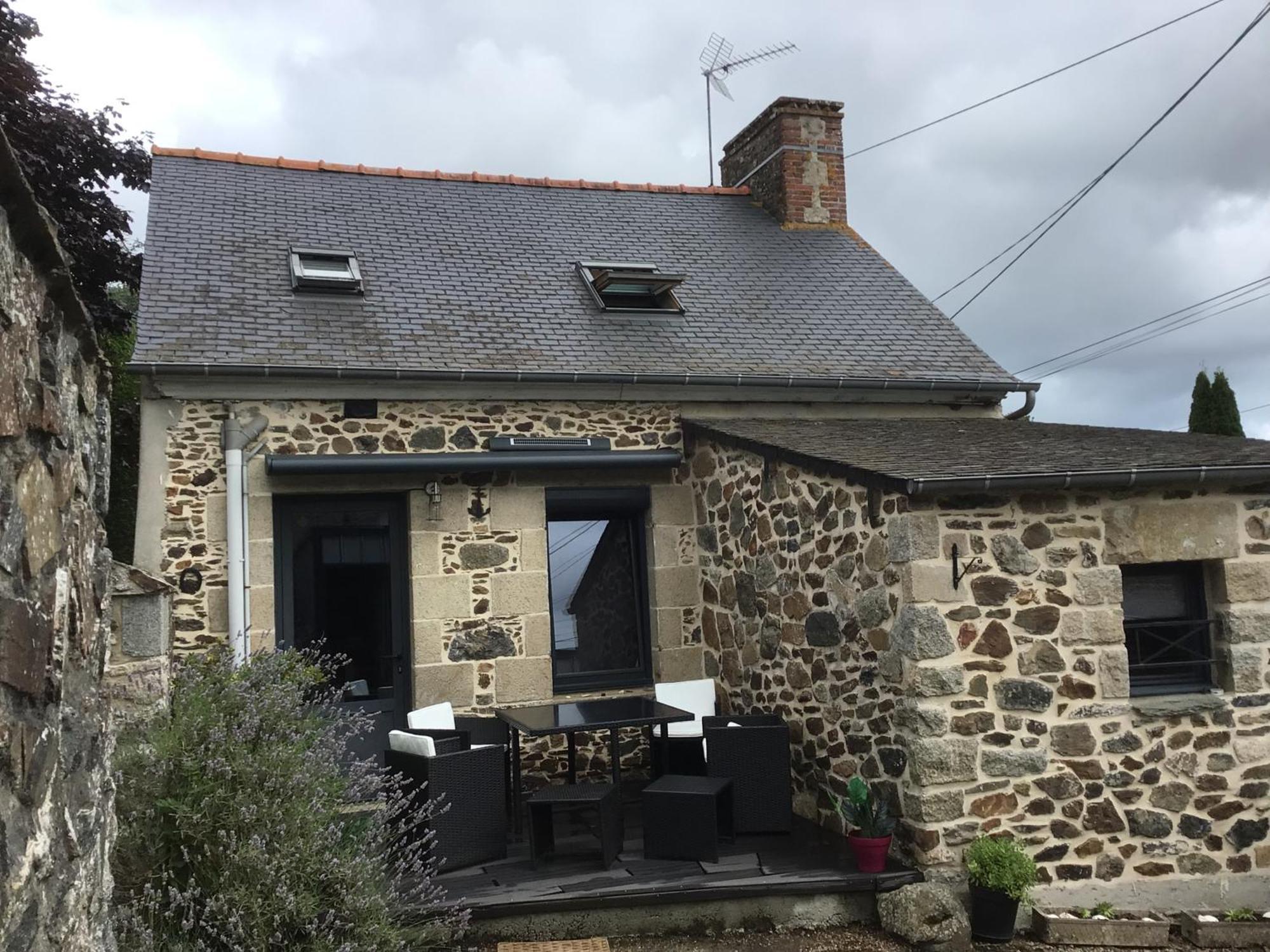 Maison En Pierre A La Campagne Proche De La Mer Plourhan Esterno foto